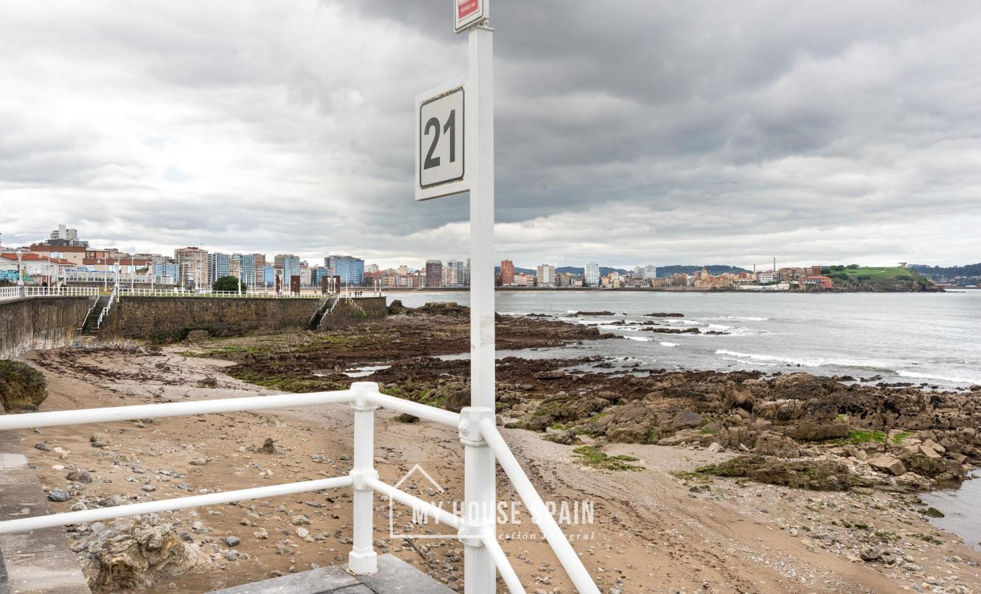 Myhousespain - Primera Linea De Playa Con Parking Χιχόν Εξωτερικό φωτογραφία
